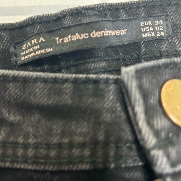 Zara Metal Heart Grommets Ankle Grazer Mid Rise Jeans Raw Hem Black Distressed 2 - Picture 16 of 16